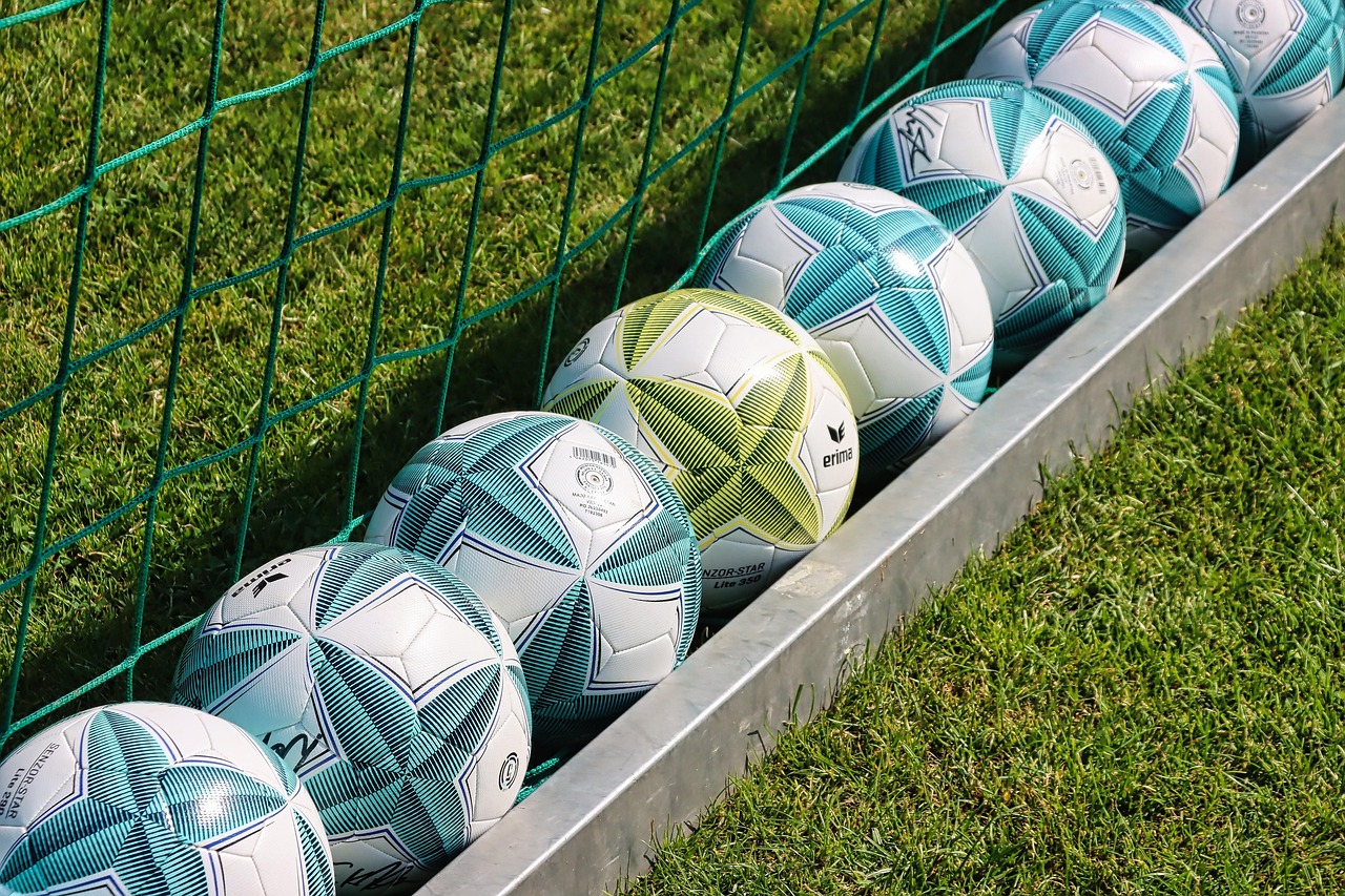 balls